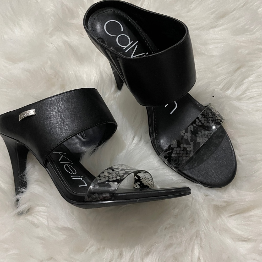 StunningChic slip on CalvinKlein Heels - Picture 2 of 11